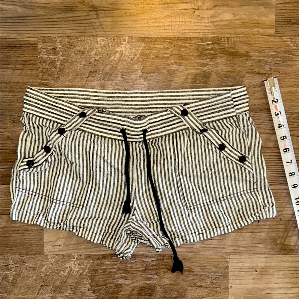 Striped Drawstring Women’s Shorts - navy & White